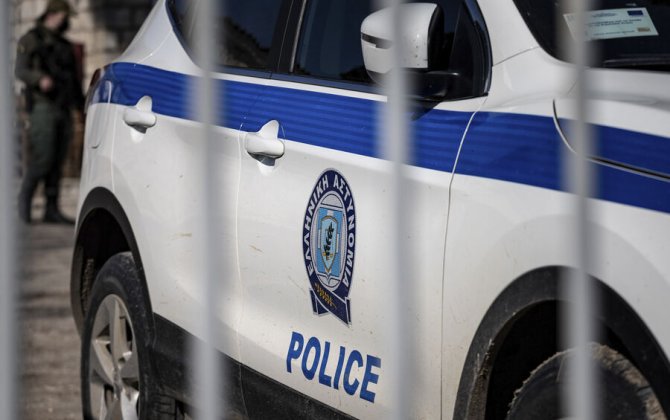 В Афинах 89-летний мужчина открыл стрельбу и ранил пять человек