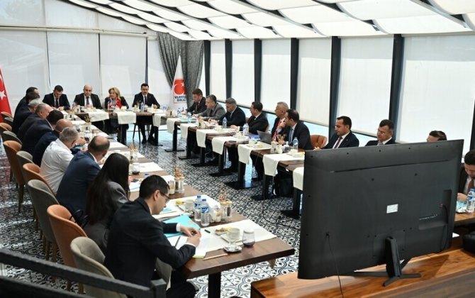 Турки и армяне встретились в Карсе