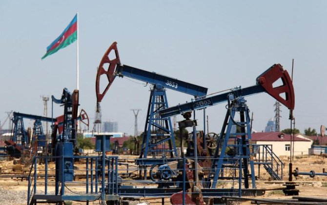 Цена азербайджанской нефти выросла более чем на $2