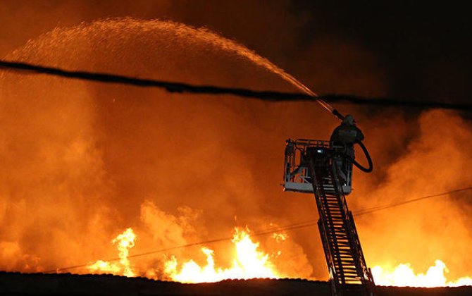 Пожар в Кюрдамире унес жизнь человека
