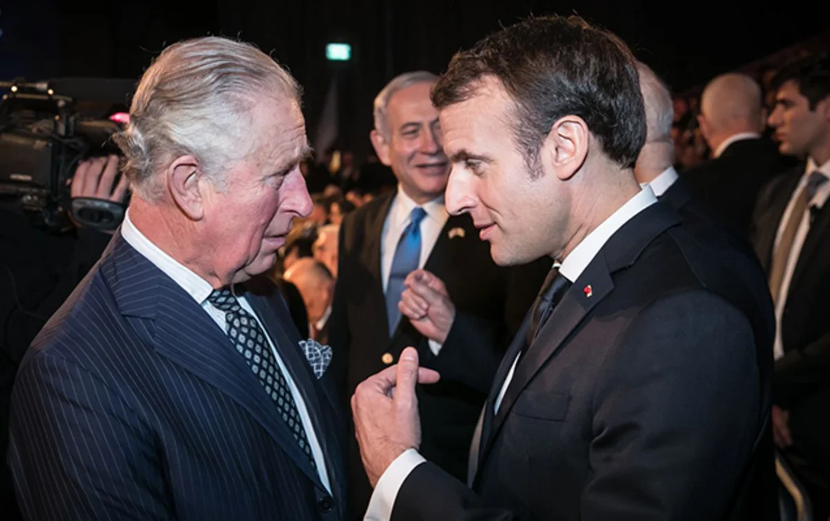 Makron Böyük Britaniya kralının fikirlərini dəstəklədi - FOTO