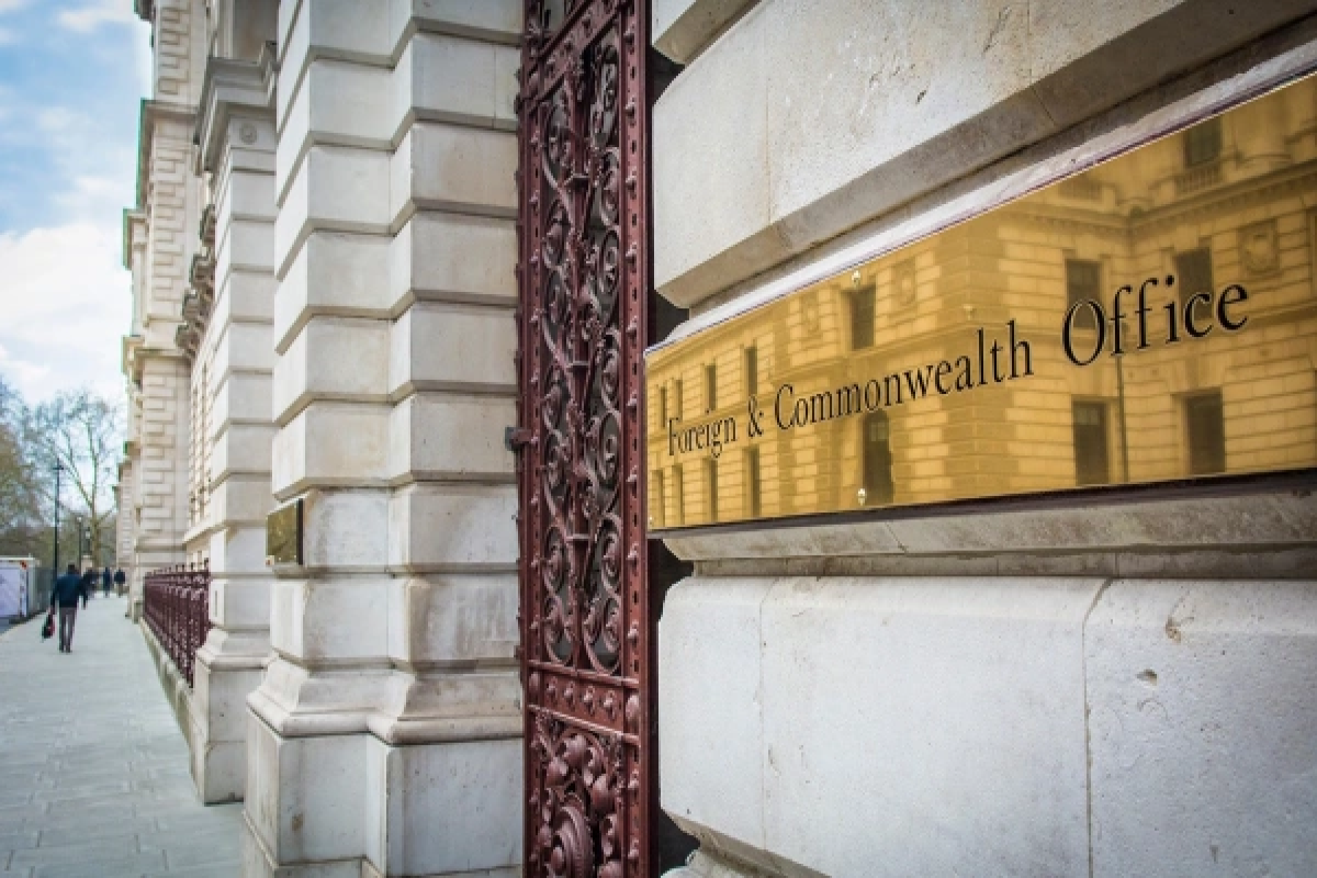 Britaniya rusiyalı diplomatın akkreditasiyasını ləğv edib