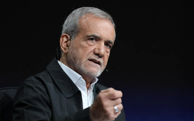 Pezeşkian: Dəniz blokadası İrana qarşı hərbi əməliyyatın davamıdır