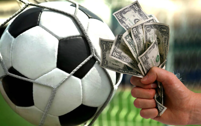 Qanunsuz mərc oyunlarının təşkilatçılarına qarşı əməliyyat zamanı onlarla şübhəli həbs edilib - VİDEO