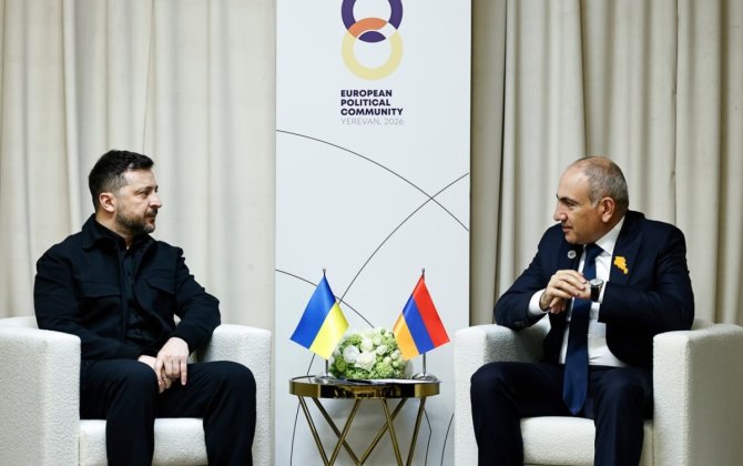 Paşinyan Zelenski ilə Ermənistan–Ukrayna əməkdaşlığının inkişafını müzakirə edib