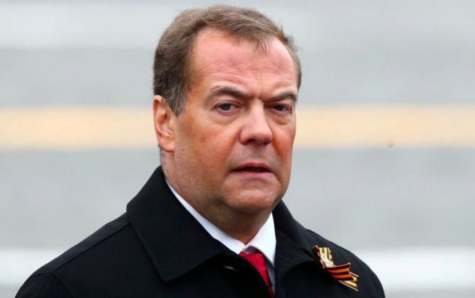 Медведев оскорбил Пашиняна