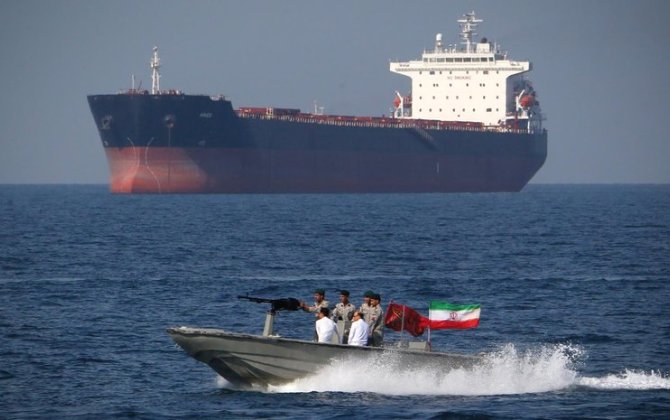 Иран вводит новую систему прохода судов через Ормузский пролив