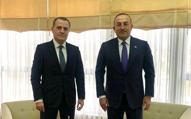 Ceyhun Bayramov Mövlud Çavuşoğluya zəng edib - FOTO