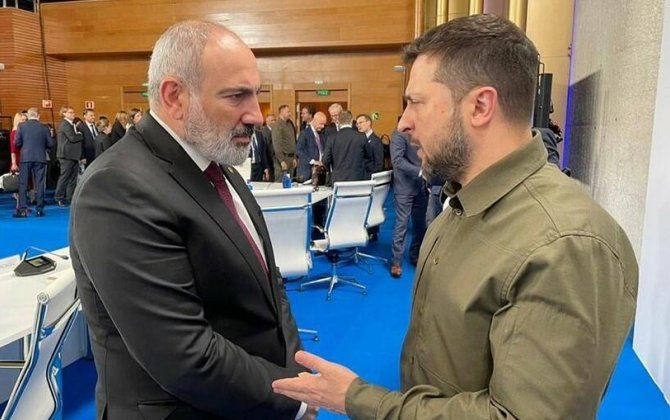 О чем говорили Пашинян и Зеленский?