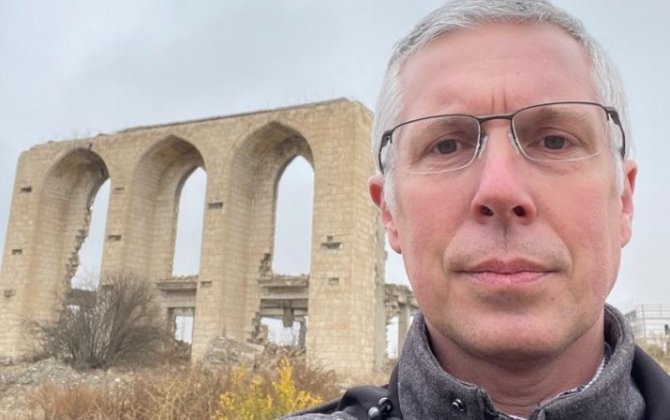 Фергюс Олд назвал поездки в Карабах одним из самых незабываемых моментов своей работы