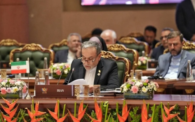 Abbas Əraqçi: Əməkdaşlıq yeganə xilas yoludur