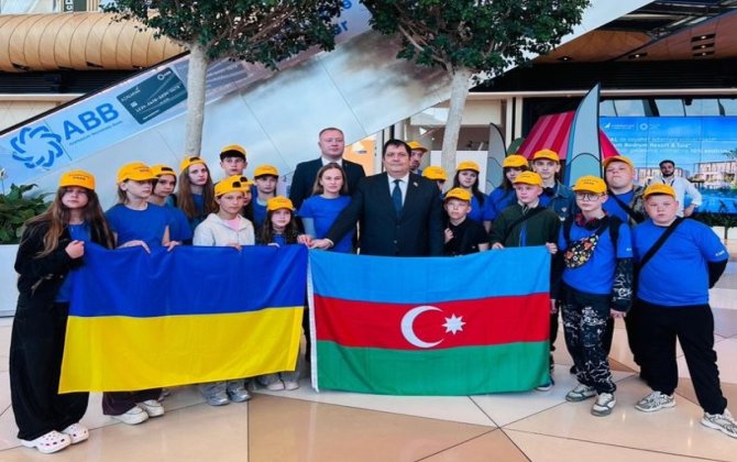 Daha 18 ukraynalı uşaq reabilitasiya üçün Bakıya gətirilib