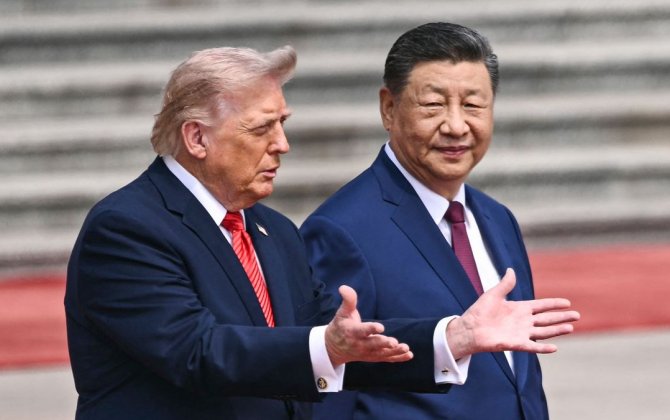 «Слишком высокий для Китая». Трамп необычно описал Си Цзиньпина