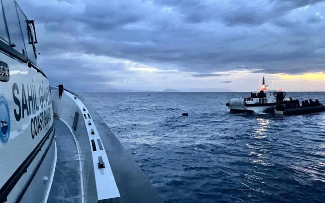 İzmirdə batma təhlükəsi ilə üzləşən 34 qanunsuz miqrant xilas edilib