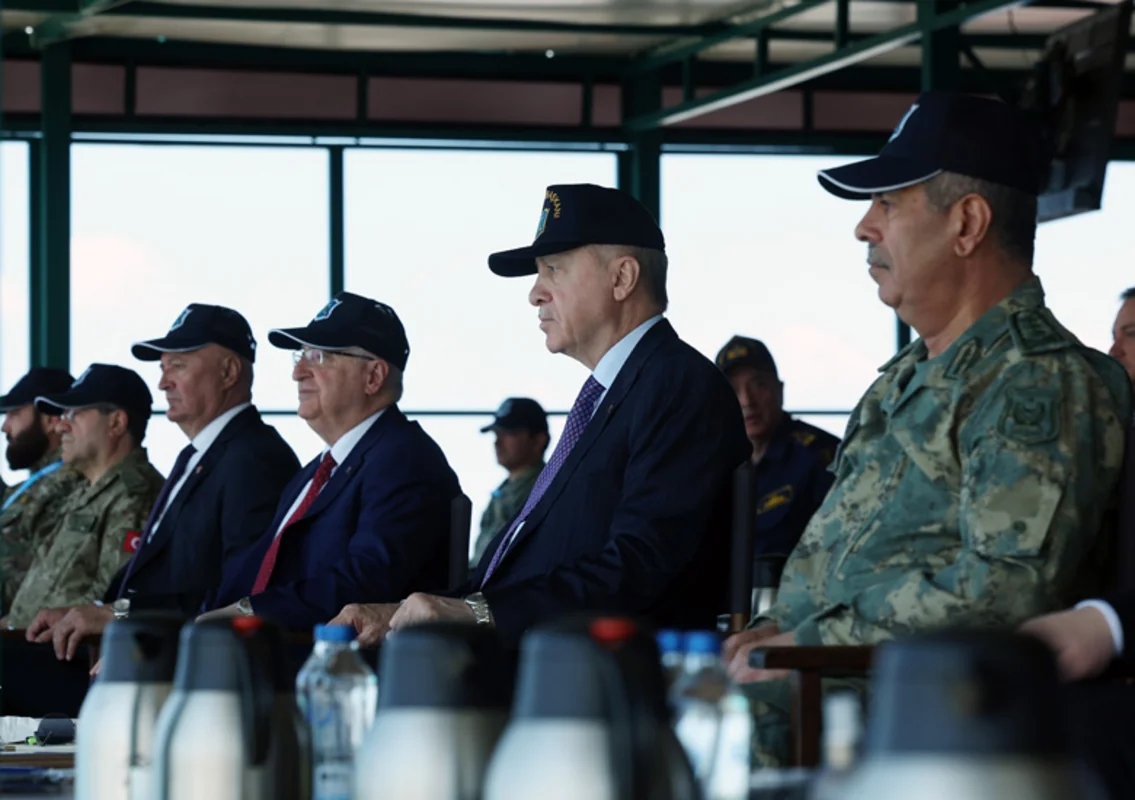 Rəcəb Tayyib Ərdoğan Zakir Həsənovla Azərbaycan hərbçilərinin qatıldığı təlimi izlədi - FOTO