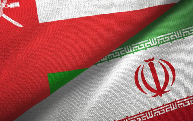 İran və Oman Hörmüzdən keçid üçün ödəniş sistemini müzakirə edir