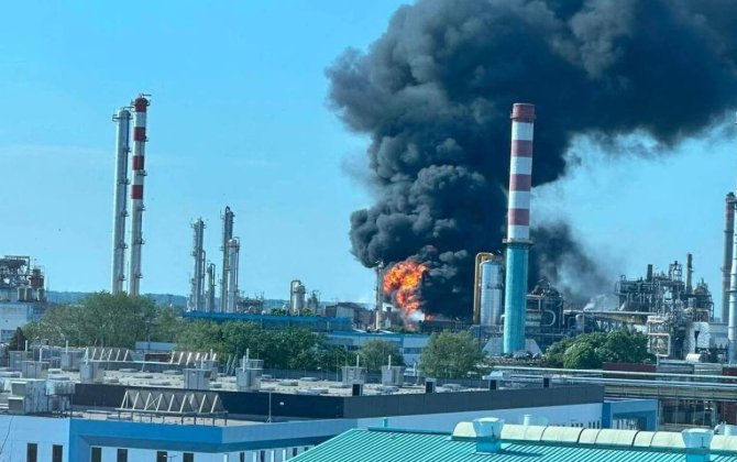 Сильный пожар произошел на НПЗ в Венгрии, использующий российскую нефть