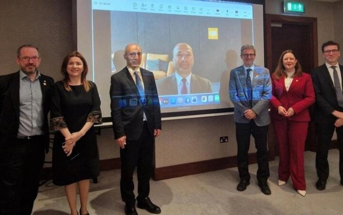 Azərbaycan nümayəndə heyəti QS rəhbərliyi ilə görüşüb