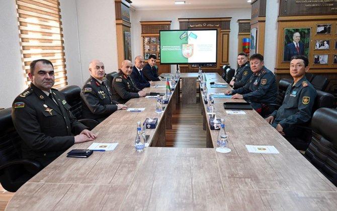Qazaxıstan generalının rəhbərlik etdiyi nümayəndə heyəti Azərbaycana gəlib - FOTO