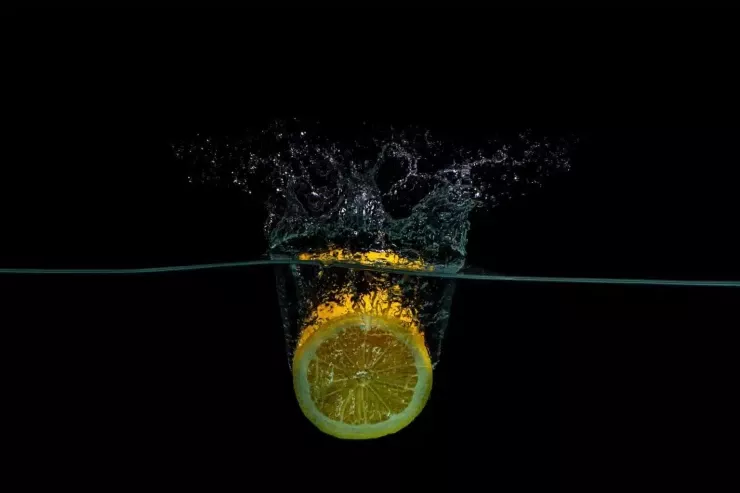 Hər gün limon yeməyiniz üçün 6 SƏBƏB