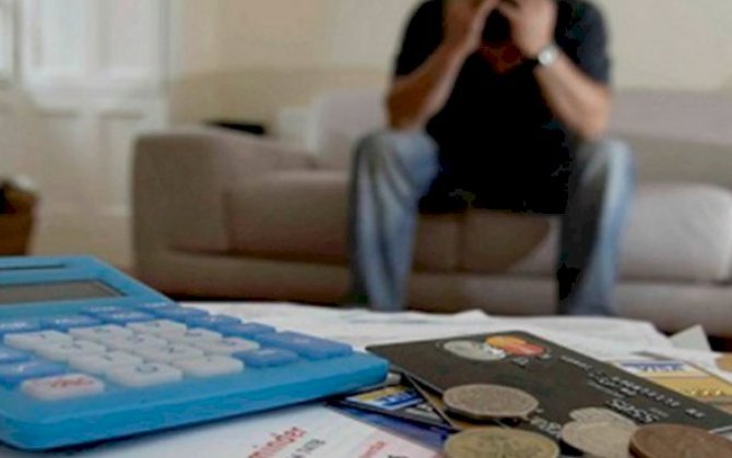 Kreditlərlə bağlı təhlükə böyüyür: Borclar 600 milyonu keçdi