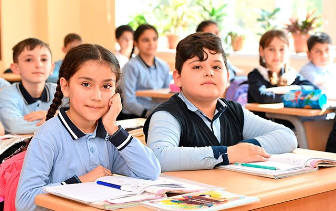 Azərbaycanda məktəblər 2 gün tez BAĞLANACAQ