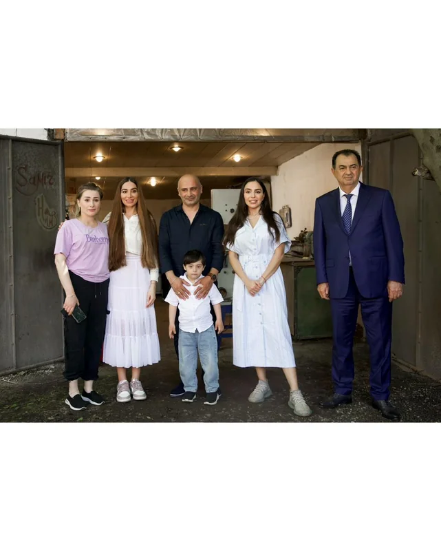 Leyla və Arzu Əliyevalar Lənkəranda yerli sənətkarın yaradıcılığı ilə tanış olublar - FOTO