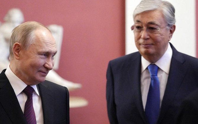Россия подарила Казахстану тигров перед визитом Путина в Астану