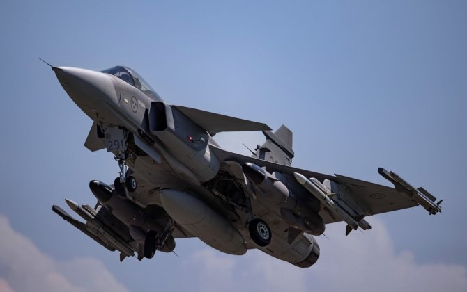 Швеция планирует передать Украине истребители Gripen