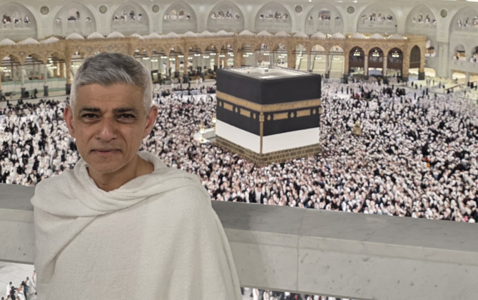 London meri Həcc ziyarətini icra etdi...-FOTO+VİDEO