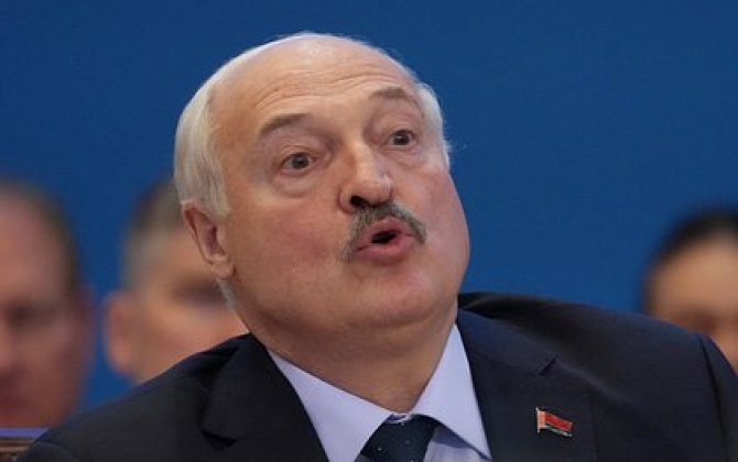 Лукашенко предложил Макрону «поговорить по-мужски» с Путиным
