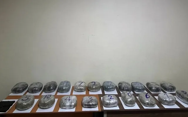 İrandan Azərbaycana 20 kiloqram narkotik keçirilməsinin qarşısı alındı