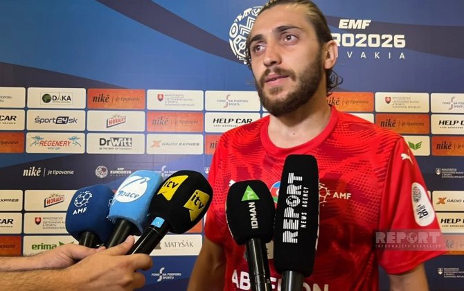 Azərbaycan millisinin futbolçusu Rəvan Kərimov: 