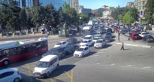 Bakının bu küçələrində sıxlıq var - SİYAHI