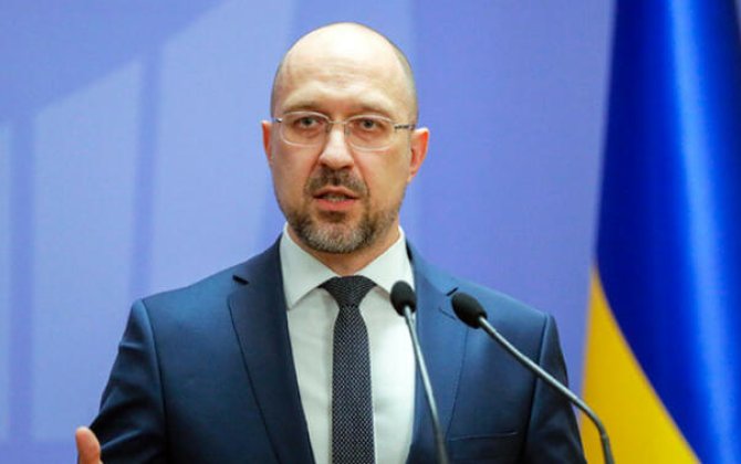 Denis Şmıqal: 