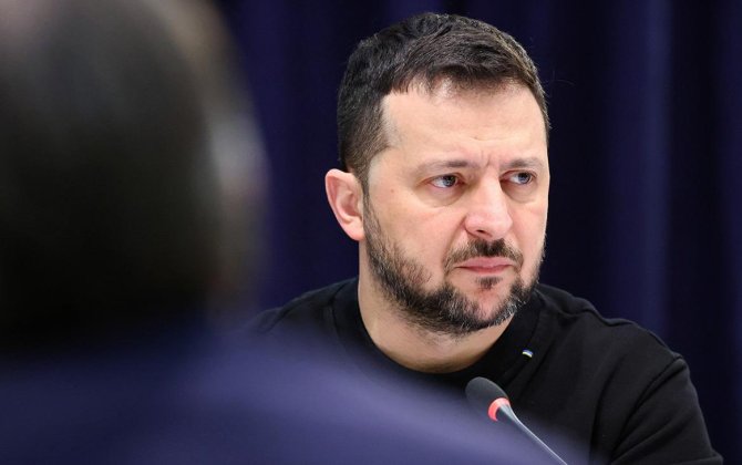 Зеленский поручил завершить войну с Россией