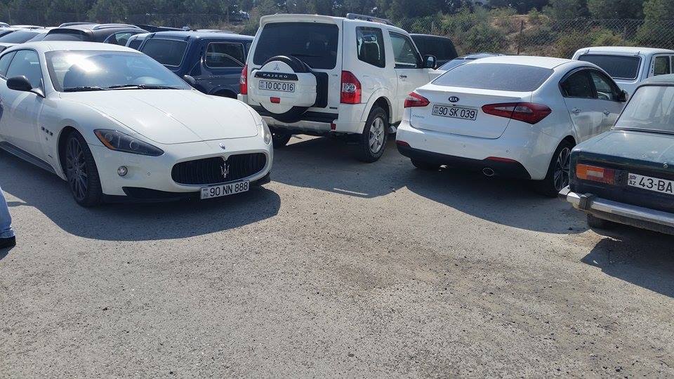 Bakının ən bahalı nömrəli brend maşınları “ştrafnoy”x9dda - Fotolar Bakının ən bahalı nömrəli brend maşınları “ştrafnoy”x9dda - Fotolar