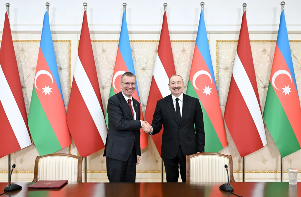 Latviya Prezidenti İlham Əliyevi ölkəsinə səfərə dəvət edib