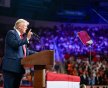 США приостановят проход судов через Ормузский пролив - Трамп