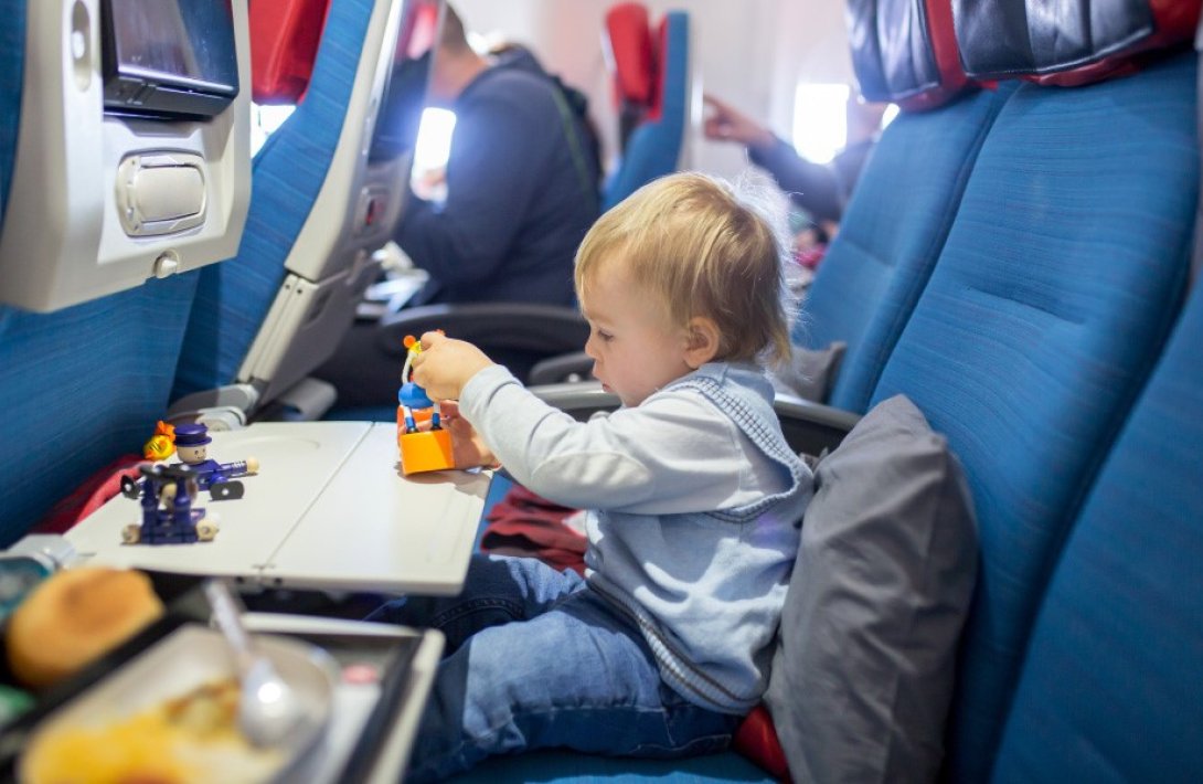 “Əgər uşağın 2 yaşı tamam olmayıbsa...” - təyyarəyə gecikən sərnişinlər DİQQƏTLƏ OXUSUNLAR - ÖZƏL+FOTO