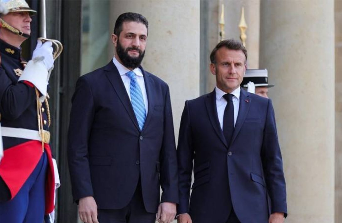 Макрон переговорил с президентом Сирии