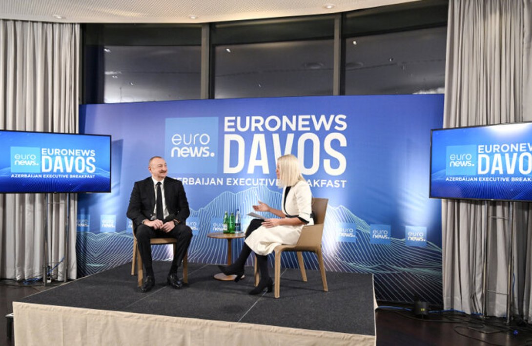 Prezident İlham Əliyev Davosda “Euronews” televiziyasına müsahibə verdi - FOTO