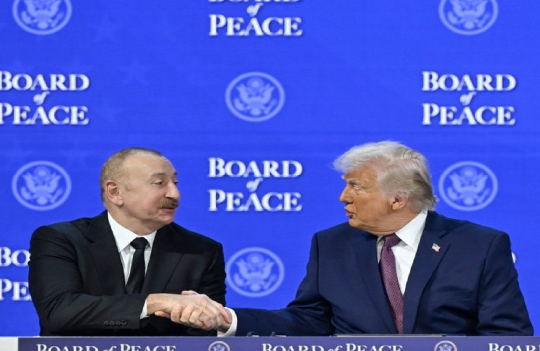 Лидеры Азербайджана и США проводят встречу в Давосе