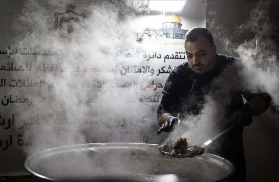 Qüdsdə Hürrəm Sultan tərəfindən tikilmiş yeməkxana 500 ilə yaxındır ki, iftarda acları doyurur...-FOTOLAR