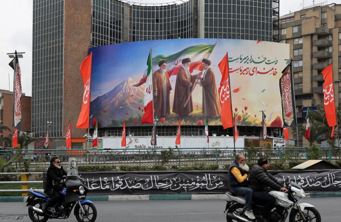 Molla rejimi hələ çökmə riski altında deyil...-ABŞ kəşfiyyatı- 