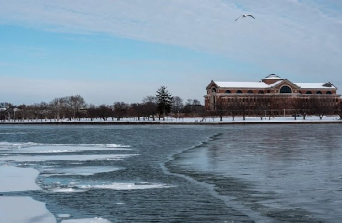 ABŞ Dövlət katibi və müdafiə nazirinin iqamətgahları üzərində naməlum dronlar göründü...-