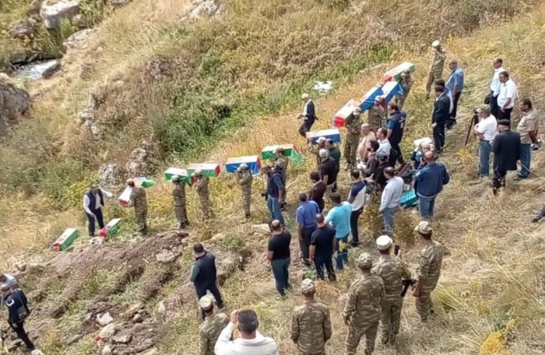 Başlıbel qətliamından 33 il ötür