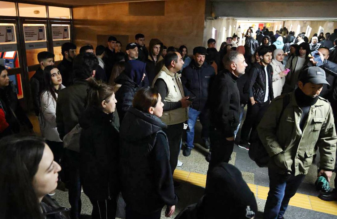 Bakı metrosunun bütün stansiyaları BAĞLANDI, sərnişinlər evakuasiya edildi - YENİLƏNİB