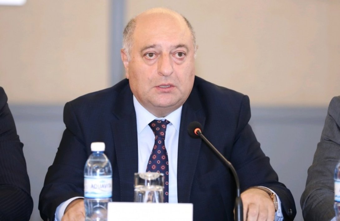 Azərbaycanda əməkhaqqı sistemində yeni yanaşma: Deputat dəyişikliklərdən danışdı