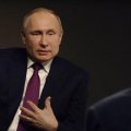 Putin internetdən necə istifadə etdiyini açıqladı